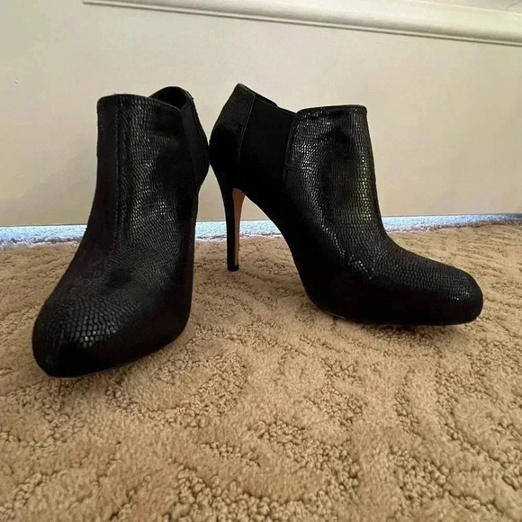 Whbm White House black market Cannes lizard embossed stiletto bootie 6.5 boots - Picture 4 of 16